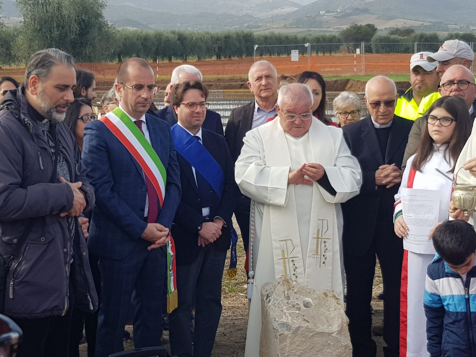 Posa della prima pietra della nuova chiesa Madre Teresa di Calcutta a